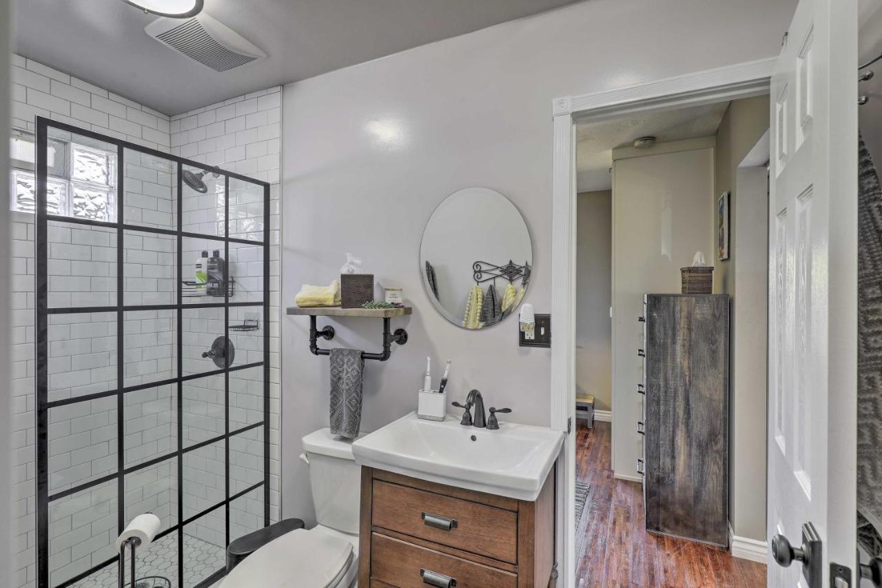 Charming Craftsman With Garden And Hot Tub!